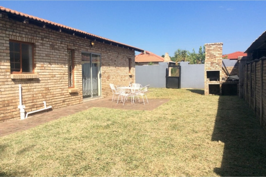 3 Bedroom Property for Sale in Waterval East North West
